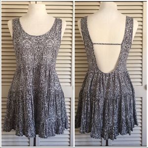 Sun & Shadow Open-Backed Dress/Top